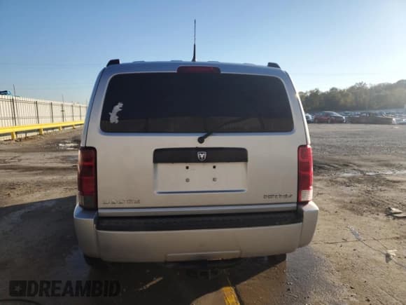 ✅ 2011 Dodge Nitro Heat • VIN: 1D4PU4GK2BW517546 • Lot: 90633535. Listed on Copart with 144,537 mi. Free auction sales archive from the USA and detailed vehicle history report at DreamBid. Image 6.