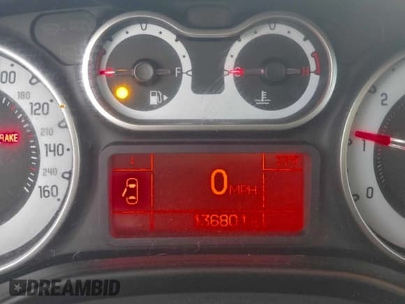 ✅ 2014 FIAT 500L Pop • VIN: ZFBCFAAHXEZ004049 • Лот: 95756405. Опубликован ранее на Copart с пробегом 136 801 миль. Бесплатный доступ к архиву аукционных продаж из США и подробный отчёт об истории автомобиля на DreamBid. Изображение 8.