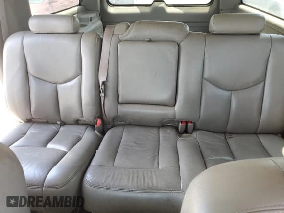 ✅ 2005 Chevrolet Suburban Z71 • VIN: 3GNFK16ZX5G229280 • Лот: 56664435. Опубликован ранее на Copart с пробегом 263 629 миль. Бесплатный доступ к архиву аукционных продаж из США и подробный отчёт об истории автомобиля на DreamBid. Изображение 10.