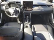 ✅ 2024 Toyota Corolla Cross Hybrid XSE • VIN: 7MUFBABG1RV059319 • Lot: 87305005. Wystawiony na Copart z przebiegiem Nie podano. Bezpłatny archiwum sprzedaży aukcyjnych z USA i szczegółowy raport historii pojazdu na DreamBid. Zdjęcie 8.