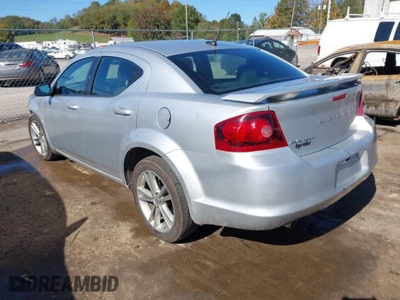 ✅ 2011 Dodge Avenger Heat • VIN: 1B3BD1FG5BN513212 • Lot: 37762927. Wystawiony na IAAI z przebiegiem 169 575 mil. Bezpłatny archiwum sprzedaży aukcyjnych z USA i szczegółowy raport historii pojazdu na DreamBid. Zdjęcie 3.