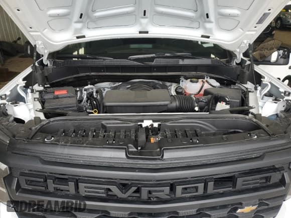 ✅ 2025 Chevrolet Silverado 1500 • VIN: 1GCRKAED4SZ206620 • Лот: 61067185. Опубликован ранее на Copart с пробегом 3 985 миль. Бесплатный доступ к архиву аукционных продаж из США и подробный отчёт об истории автомобиля на DreamBid. Изображение 11.