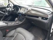 ✅ 2020 Buick Envision Essence • VIN: LRBFX2SA2LD016171 • Lot: 42718116. Wystawiony na IAAI z przebiegiem 38 802 mil. Bezpłatny archiwum sprzedaży aukcyjnych z USA i szczegółowy raport historii pojazdu na DreamBid. Zdjęcie 5.