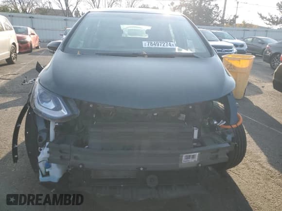 ✅ 2020 Chevrolet Bolt EV LT • VIN: 1G1FW6S01L4113504 • Lot: 78497274. Wystawiony na Copart z przebiegiem 22 187 mil. Bezpłatny archiwum sprzedaży aukcyjnych z USA i szczegółowy raport historii pojazdu na DreamBid. Zdjęcie 5.