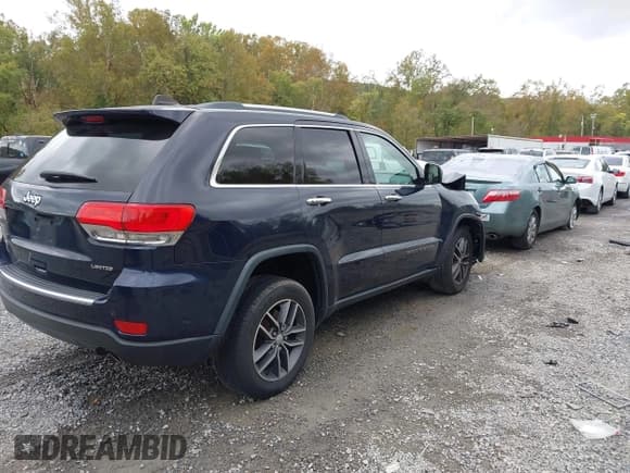 ✅ 2017 Jeep Grand Cherokee Limited • VIN: 1C4RJFBG2HC788064 • Лот: 43420794. Опубликован ранее на IAAI с пробегом 165 114 миль. Бесплатный доступ к архиву аукционных продаж из США и подробный отчёт об истории автомобиля на DreamBid. Изображение 4.