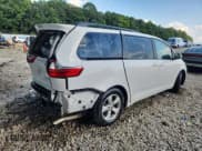 ✅ 2017 Toyota Sienna LE Auto Access Seat • VIN: 5TDKZ3DC7HS781600 • Lot: 70770895. Wystawiony na Copart z przebiegiem 146 070 mil. Bezpłatny archiwum sprzedaży aukcyjnych z USA i szczegółowy raport historii pojazdu na DreamBid. Zdjęcie 3.