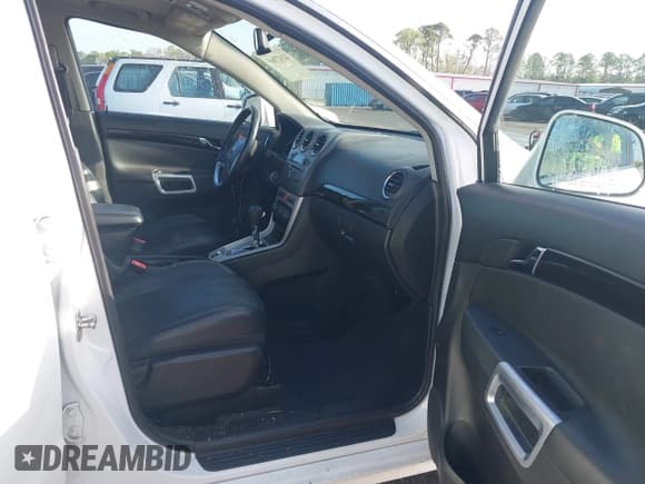 ✅ 2013 Chevrolet Captiva Sport LT • VIN: 3GNFL3EK8DS508753 • Lot: 41927865. Wystawiony na IAAI z przebiegiem 143 549 mil. Bezpłatny archiwum sprzedaży aukcyjnych z USA i szczegółowy raport historii pojazdu na DreamBid. Zdjęcie 5.