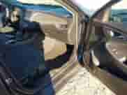 2017 Chevrolet Malibu LS с VIN 1G1ZB5ST3HF195244, выставлен на аукционе IAAI как лот 43400915 с пробегом 98 445 миль миль и . История ставок и продаж доступна на DreamBid. Изображение 5.