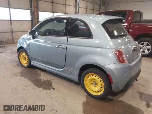 ✅ 2015 FIAT 500e • VIN: 3C3CFFGE7FT709654 • Лот: 43819544. Опубликован ранее на IAAI с пробегом 49 420 миль. Бесплатный доступ к архиву аукционных продаж из США и подробный отчёт об истории автомобиля на DreamBid. Изображение 3.