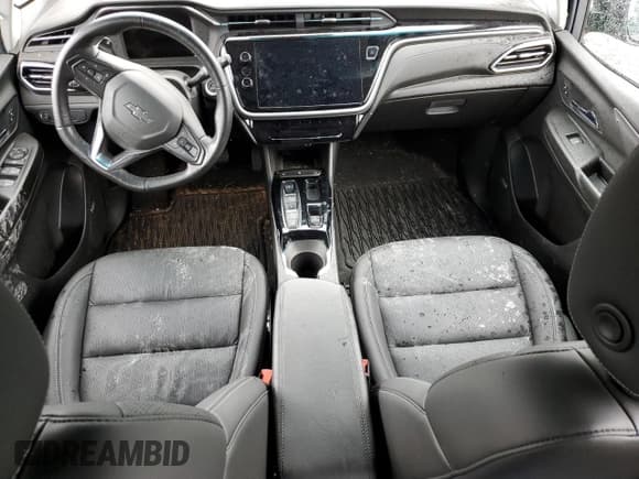 ✅ 2022 Chevrolet Bolt EV 2LT • VIN: 1G1FX6S0XN4107149 • Lot: 57287914. Wystawiony na Copart z przebiegiem 7 943 mil. Bezpłatny archiwum sprzedaży aukcyjnych z USA i szczegółowy raport historii pojazdu na DreamBid. Zdjęcie 8.