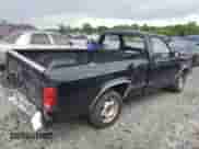1990 Dodge Dakota z VIN 1B7FL26X8LS737490, wystawiony jako Copart lot #56342535 z przebiegiem 152 143 mil mil oraz Szkoda całkowita • Salvage title. Historia ofert i sprzedaży dostępna na DreamBid. Obrazek 3.