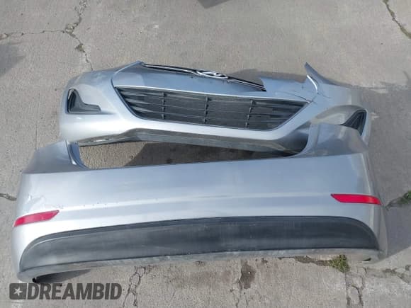 ✅ 2016 Hyundai Elantra SE • VIN: 5NPDH4AE0GH710010 • Lot: 41806023. Listed on IAAI with 117,697 mi. Free auction sales archive from the USA and detailed vehicle history report at DreamBid. Image 12.