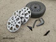 ✅ 2016 Hyundai Elantra SE • VIN: 5NPDH4AE7GH780684 • Lot: 85671395. Listed on Copart with 253,261 mi. Free auction sales archive from the USA and detailed vehicle history report at DreamBid. Image 12.