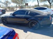 ✅ 2007 Ford Mustang GT Deluxe • VIN: 1ZVFT82H475288098 • Lot: 43712617. Wystawiony na IAAI z przebiegiem 151 926 mil. Bezpłatny archiwum sprzedaży aukcyjnych z USA i szczegółowy raport historii pojazdu na DreamBid. Zdjęcie 14.