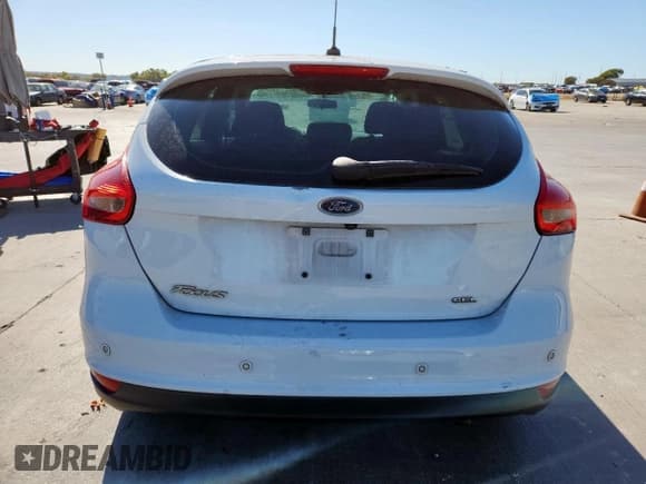 ✅ 2018 Ford Focus SEL • VIN: 1FADP3M24JL222606 • Lot: 92257405. Wystawiony na Copart z przebiegiem 89 402 mil. Bezpłatny archiwum sprzedaży aukcyjnych z USA i szczegółowy raport historii pojazdu na DreamBid. Zdjęcie 6.