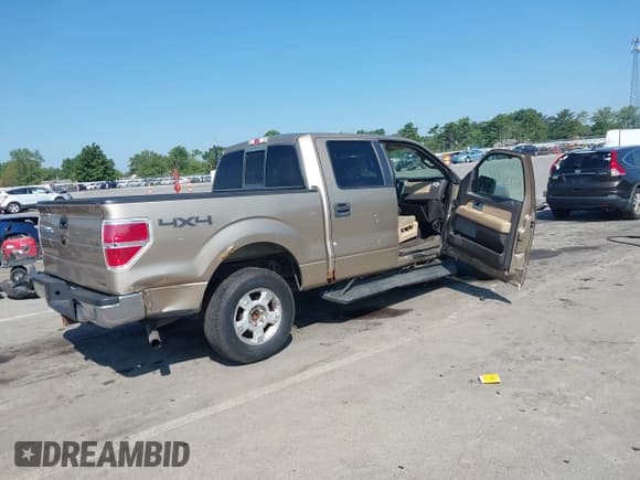 ✅ 2011 Ford F-150 XL • VIN: 1FTFW1EF9BFC88385 • Lot: 42997873. Listed on IAAI with 334,289 mi. Free auction sales archive from the USA and detailed vehicle history report at DreamBid. Image 4.