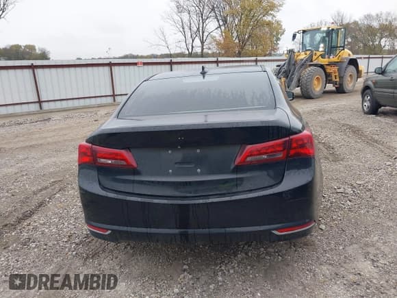 ✅ 2015 Acura TLX Technology • VIN: 19UUB1F5XFA005893 • Лот: 42585470. Опубликован ранее на IAAI с пробегом 172 487 миль. Бесплатный доступ к архиву аукционных продаж из США и подробный отчёт об истории автомобиля на DreamBid. Изображение 16.