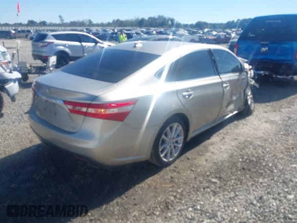✅ 2013 Toyota Avalon Limited • VIN: 4T1BK1EB7DU023644 • Lot: 43506548. Listed on IAAI with 232,960 mi. Free auction sales archive from the USA and detailed vehicle history report at DreamBid. Image 4.