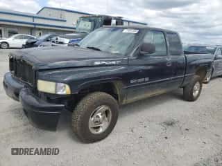 1999 Dodge 1500 с VIN 3B7HF13Z3XG156105, выставлен на аукционе Copart как лот 71061384 с пробегом 267 990 миль миль и Списание • Salvage title. История ставок и продаж доступна на DreamBid. Изображение 1.