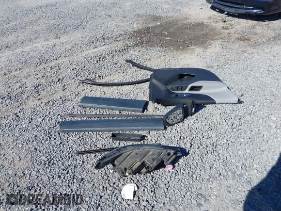 ✅ 2020 Chevrolet Equinox LS • VIN: 3GNAXHEV7LS619850 • Lot: 43511955. Wystawiony na IAAI z przebiegiem 47 118 mil. Bezpłatny archiwum sprzedaży aukcyjnych z USA i szczegółowy raport historii pojazdu na DreamBid. Zdjęcie 12.