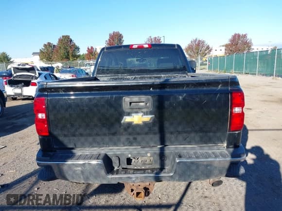 ✅ 2016 Chevrolet Silverado 2500HD Work Truck • VIN: 1GC2KUEG1GZ375417 • Lot: 43537011. Listed on IAAI with 137,191 mi. Free auction sales archive from the USA and detailed vehicle history report at DreamBid. Image 16.