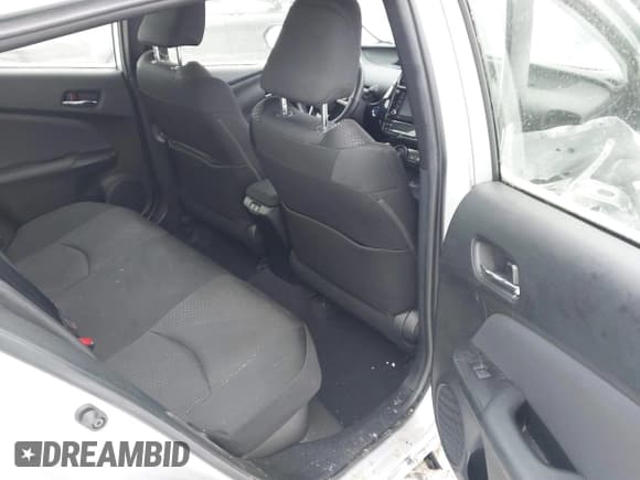 ✅ 2021 Toyota Prius LE • VIN: JTDL9MFU1M3027085 • Lot: 41394662. Listed on IAAI with 33,658 mi. Free auction sales archive from the USA and detailed vehicle history report at DreamBid. Image 8.