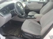 ✅ 2019 Hyundai Sonata SE • VIN: 5NPE24AF6KH819708 • Лот: 84405145. Опубликован ранее на Copart с пробегом 129 833 миль. Бесплатный доступ к архиву аукционных продаж из США и подробный отчёт об истории автомобиля на DreamBid. Изображение 7.