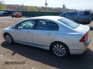 ✅ 2011 Honda Civic EX-L • VIN: 2HGFA1F96BH504524 • Lot: 42091146. Wystawiony na IAAI z przebiegiem 92 670 mil. Bezpłatny archiwum sprzedaży aukcyjnych z USA i szczegółowy raport historii pojazdu na DreamBid. Zdjęcie 3.