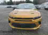 2024 Dodge Hornet R/T Plus с VIN ZACPDFDW0R3A23295, выставлен на аукционе Copart как лот 52153545 с пробегом 122 миль миль и Списание • Salvage title. История ставок и продаж доступна на DreamBid. Изображение 5.