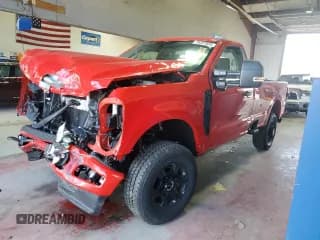 ✅ 2025 Ford F-250 • VIN: 1FTRF2BAXSED43704 • Lot: 70357035. Listed on Copart with 205 mi. Free auction sales archive from the USA and detailed vehicle history report at DreamBid. Image 1.