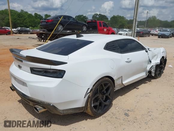 ✅ 2017 Chevrolet Camaro ZL1 • VIN: 1G1FJ1R65H0210084 • Лот: 42155373. Опубликован ранее на IAAI с пробегом 25 439 миль. Бесплатный доступ к архиву аукционных продаж из США и подробный отчёт об истории автомобиля на DreamBid. Изображение 4.