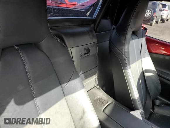 ✅ 2022 Mazda MX-5 Miata Grand Touring • VIN: JM1NDAM71N0506564 • Lot: 54540235. Wystawiony na Copart z przebiegiem Nie podano. Bezpłatny archiwum sprzedaży aukcyjnych z USA i szczegółowy raport historii pojazdu na DreamBid. Zdjęcie 10.