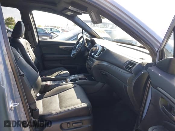 ✅ 2022 Honda Passport EX-L • VIN: 5FNYF7H52NB002772 • Lot: 42322827. Listed on IAAI with 55,798 mi. Free auction sales archive from the USA and detailed vehicle history report at DreamBid. Image 5.