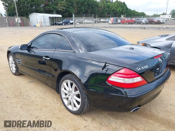 ✅ 2007 Mercedes-Benz SL 550 • VIN: WDBSK71F47F119223 • Лот: 42524196. Опубликован ранее на IAAI с пробегом Не указан. Бесплатный доступ к архиву аукционных продаж из США и подробный отчёт об истории автомобиля на DreamBid. Изображение 3.
