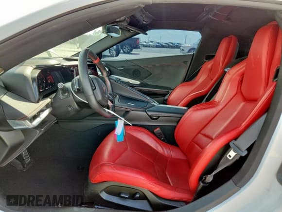 ✅ 2022 Chevrolet Corvette 1LT • VIN: 1G1YA2D48N5101847 • Lot: 60636575. Wystawiony na Copart z przebiegiem 33 510 mil. Bezpłatny archiwum sprzedaży aukcyjnych z USA i szczegółowy raport historii pojazdu na DreamBid. Zdjęcie 7.