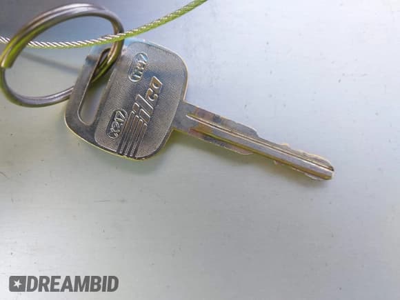 ✅ 1999 Toyota Camry LE • VIN: JT2BF22K4X0154070 • Lot: 42672776. Listed on IAAI with 228,295 mi. Free auction sales archive from the USA and detailed vehicle history report at DreamBid. Image 11.