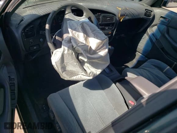 ✅ 1992 Toyota Camry • VIN: JT2VK12E2N0099354 • Lot: 55098155. Wystawiony na Copart z przebiegiem 153 493 mil. Bezpłatny archiwum sprzedaży aukcyjnych z USA i szczegółowy raport historii pojazdu na DreamBid. Zdjęcie 8.