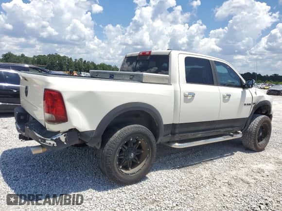 2009 Dodge 1500 Laramie с VIN 1D3HB13TX9S730662, выставлен на аукционе Copart как лот 65035075 с пробегом 164 178 миль миль и Чистый • Clean title. История ставок и продаж доступна на DreamBid. Изображение 3.