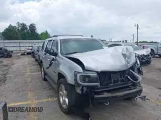 2013 Chevrolet Tahoe LTZ z VIN 1GNSKCE02DR376348, wystawiony jako IAAI lot #42230906 z przebiegiem 203 285 mil mil oraz . Historia ofert i sprzedaży dostępna na DreamBid. Obrazek 1.