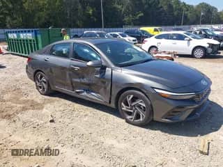 2025 Hyundai Elantra SEL Convenience с VIN KMHLS4DG7SU855176, выставлен на аукционе IAAI как лот 43189664 с пробегом 22 183 миль миль и . История ставок и продаж доступна на DreamBid. Изображение 1.