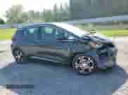 2017 Chevrolet Bolt EV Premier z VIN 1G1FX6S00H4176548, wystawiony jako Copart lot #65032243 z przebiegiem 62 786 mil mil oraz . Historia ofert i sprzedaży dostępna na DreamBid. Obrazek 12.