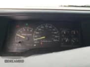 ✅ 1997 Chevrolet Silverado 1500 • VIN: 1GCEC19M5VE234668 • Lot: 87549755. Wystawiony na Copart z przebiegiem 241 680 mil. Bezpłatny archiwum sprzedaży aukcyjnych z USA i szczegółowy raport historii pojazdu na DreamBid. Zdjęcie 9.