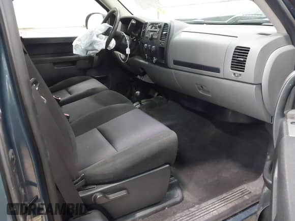 ✅ 2011 Chevrolet Silverado 1500 LS • VIN: 1GCRKREA8BZ268901 • Lot: 42717299. Wystawiony na IAAI z przebiegiem 117 725 mil mil. Skorzystaj z bezpłatnego archiwum sprzedaży aukcyjnych z USA i zobacz szczegółowy raport historii pojazdu na DreamBid. Zdjęcie 5.