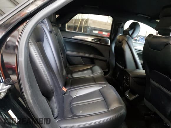 ✅ 2018 Lincoln MKZ Premiere • VIN: 3LN6L5B9XJR610110 • Lot: 50348045. Wystawiony na Copart z przebiegiem 113 608 mil. Bezpłatny archiwum sprzedaży aukcyjnych z USA i szczegółowy raport historii pojazdu na DreamBid. Zdjęcie 10.