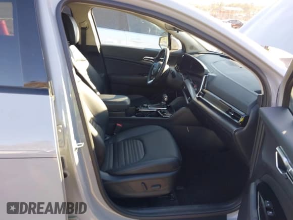 ✅ 2025 Kia Sportage SX-Prestige • VIN: 5XYK53DF2SG246622 • Lot: 41555512. Wystawiony na IAAI z przebiegiem 9 855 mil. Bezpłatny archiwum sprzedaży aukcyjnych z USA i szczegółowy raport historii pojazdu na DreamBid. Zdjęcie 5.