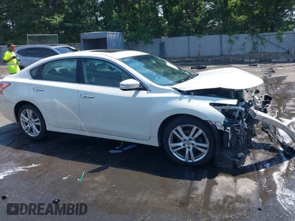 ✅ 2013 Nissan Altima SL • VIN: 1N4BL3AP7DN423184 • Lot: 42586715. Wystawiony na IAAI z przebiegiem 145 175 mil. Bezpłatny archiwum sprzedaży aukcyjnych z USA i szczegółowy raport historii pojazdu na DreamBid. Zdjęcie 13.