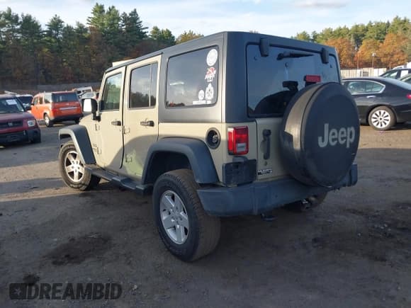 ✅ 2017 Jeep Wrangler Unlimited Sport • VIN: 1C4BJWDGXHL745803 • Лот: 43536924. Опубликован ранее на IAAI с пробегом 326 833 миль. Бесплатный доступ к архиву аукционных продаж из США и подробный отчёт об истории автомобиля на DreamBid. Изображение 3.