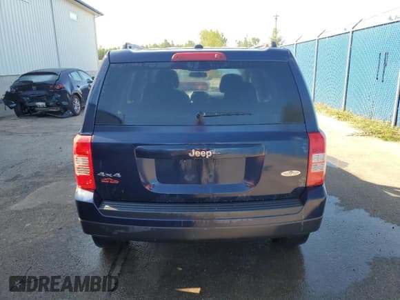 ✅ 2013 Jeep Patriot Sport • VIN: 1C4NJRAB1DD180448 • Лот: 67907055. Опубликован ранее на Copart с пробегом 261 032 миль. Бесплатный доступ к архиву аукционных продаж из США и подробный отчёт об истории автомобиля на DreamBid. Изображение 6.
