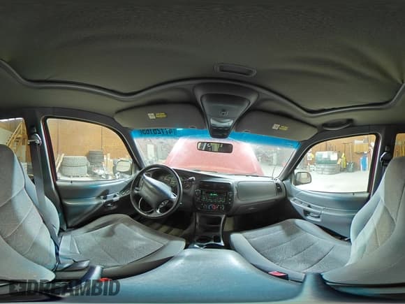 ✅ 1999 Ford Explorer XL • VIN: 1FMZU34X9XUA53511 • Лот: 47726165. Опубликован ранее на Copart с пробегом 141 962 миль. Бесплатный доступ к архиву аукционных продаж из США и подробный отчёт об истории автомобиля на DreamBid. Изображение 13.