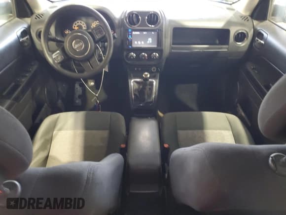 ✅ 2015 Jeep Patriot Altitude • VIN: 1C4NJRBBXFD291212 • Lot: 89610265. Listed on Copart with 99,311 mi. Free auction sales archive from the USA and detailed vehicle history report at DreamBid. Image 8.